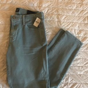 Gap light blu jeans, new, with tags